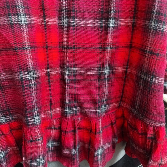 For the Republic Women's Off the Shoulder Flowy Blouse - Picture 4 of 8